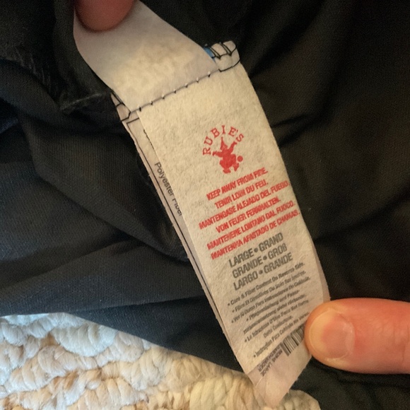 Darth Vader kids costume - size Youth Large - Picture 4 of 4